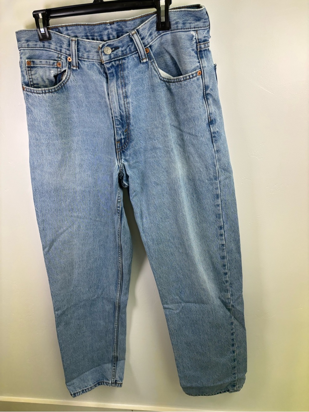 LEVI 550 JEANS MEN 36 / 36 BLUE DENIM
COTTON STYLISH POPULAR